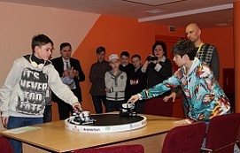 ITeen Academy поддерживает турнир по робототехнике