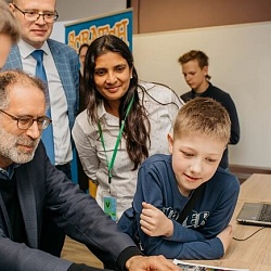 Код и кот Scratch. Визит Митчела Резника в ITeen Academy!